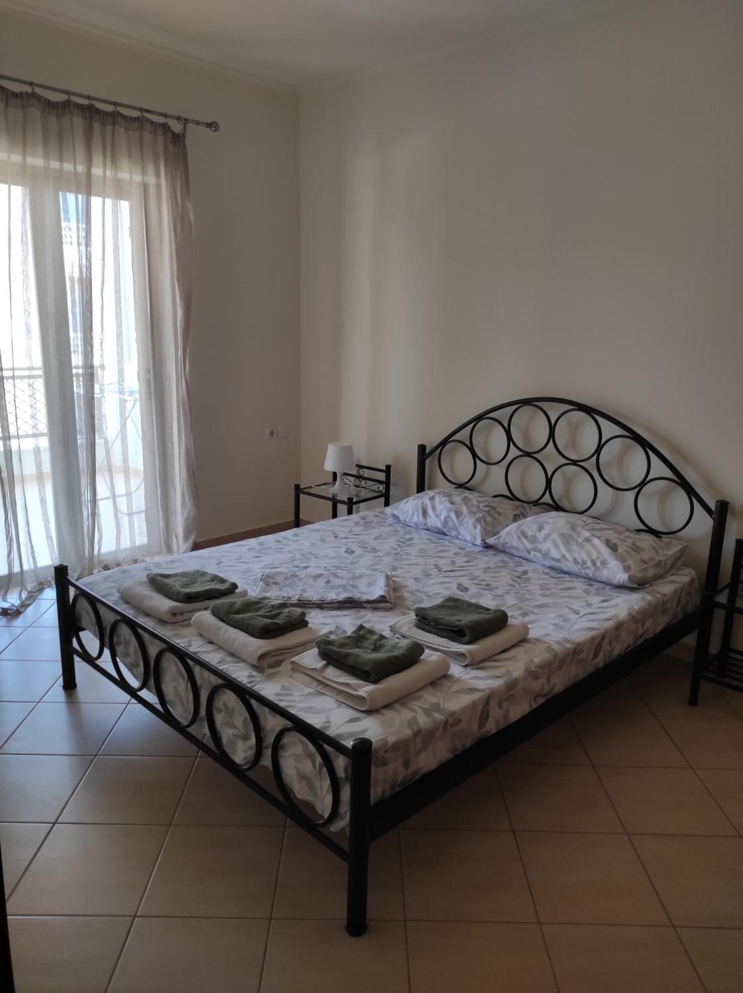 Moiras Apartments Lefkada City Room photo