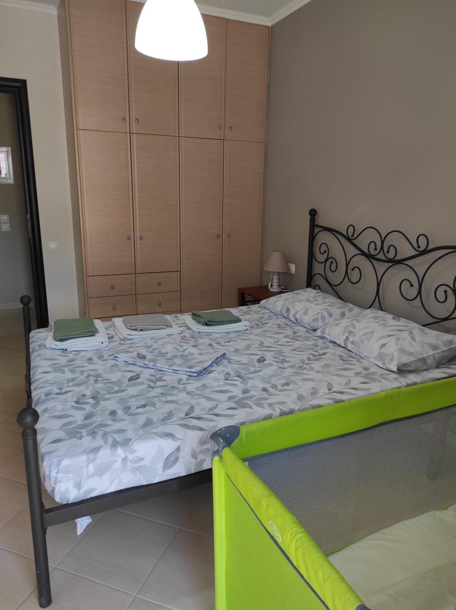 Moiras Apartments Lefkada City Room photo